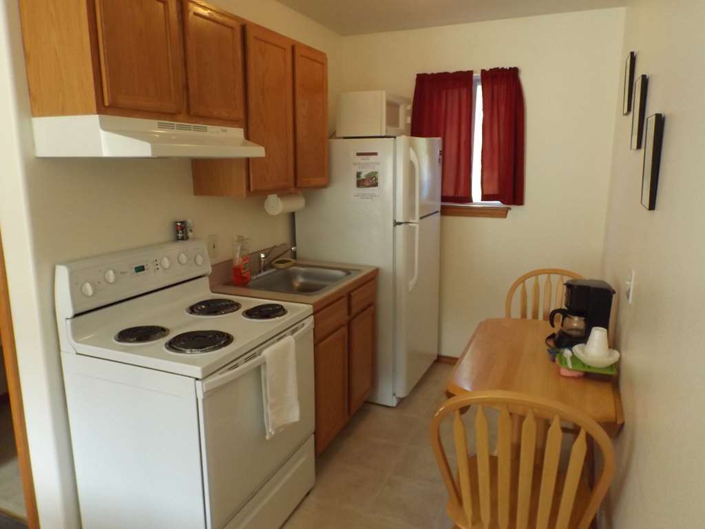 Clark Fork Lodge Room photo