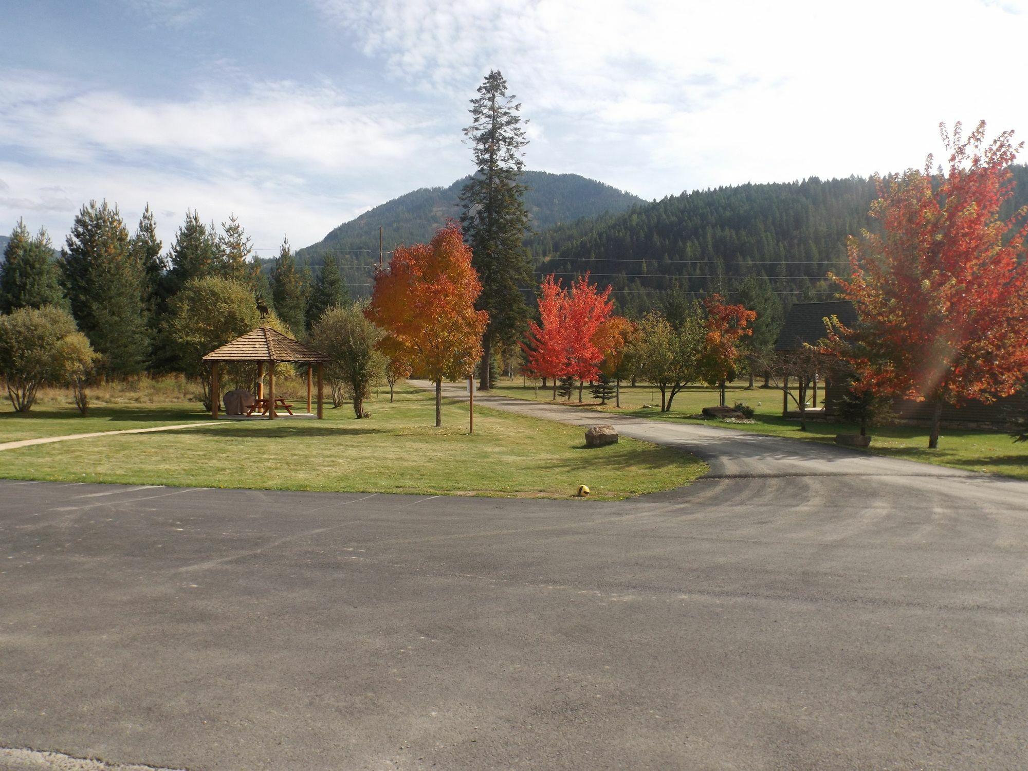 Clark Fork Lodge Exterior photo